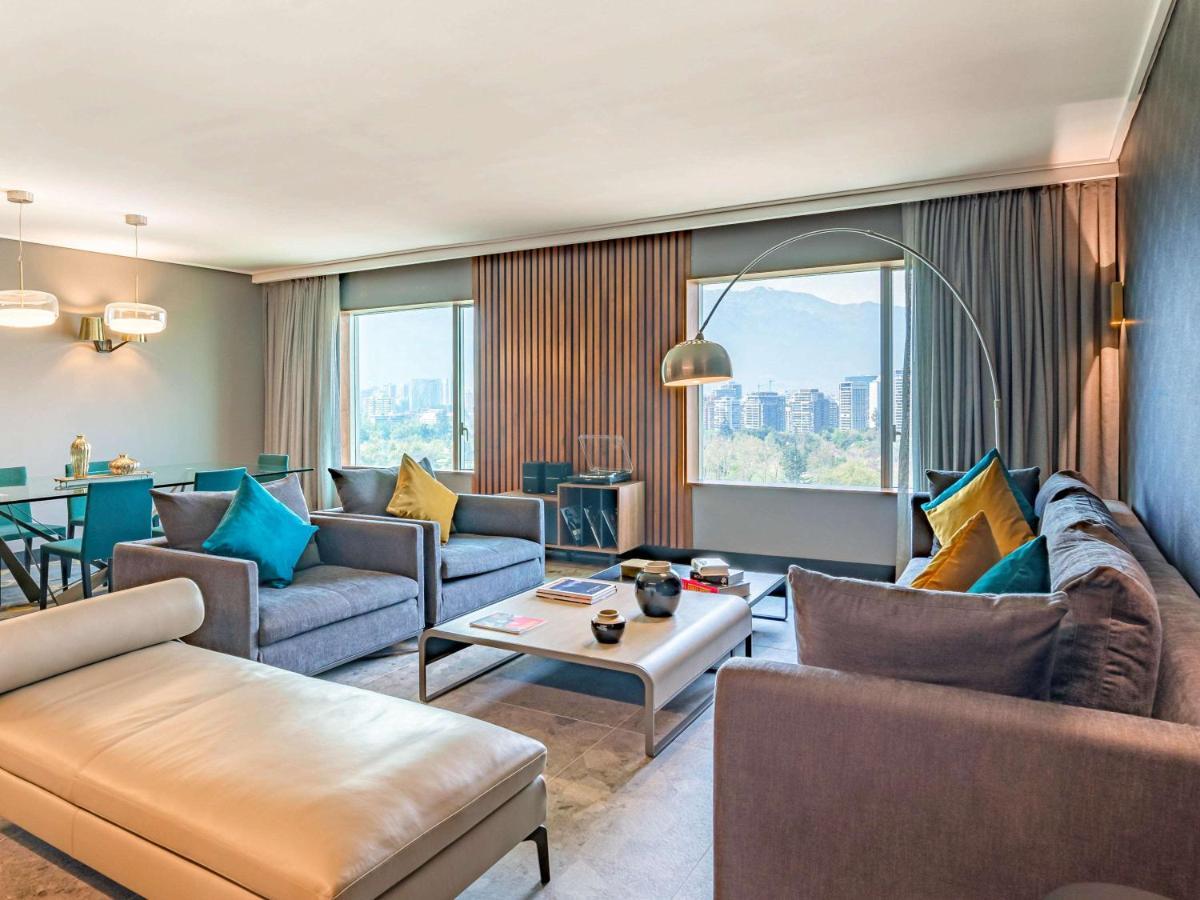 Pullman Santiago Vitacura Экстерьер фото A suite at the hotel