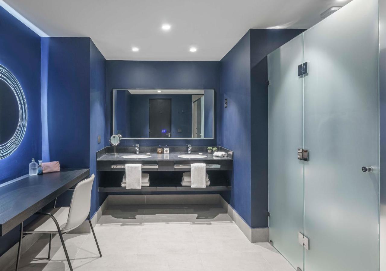 Pullman Santiago Vitacura Экстерьер фото Bathroom